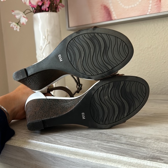 Sonata snake and metallic ankle strap wedge - Picture 6 of 6